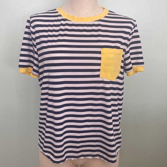 Like new striped Shein tee. - Picture 1 of 2